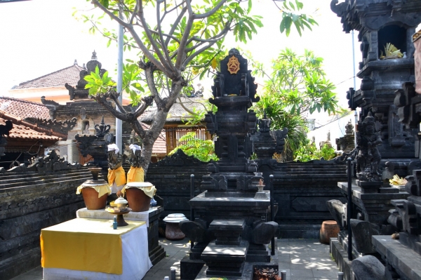 Zdjęcie z Indonezji - Prywatna swiatynka