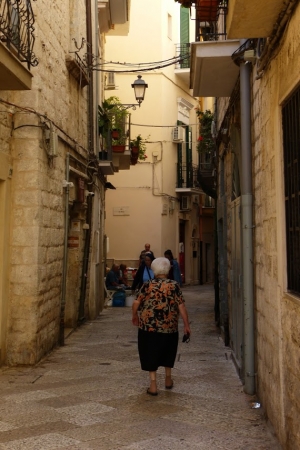 Zdjęcie z Włoch - uliczki starego Bari....