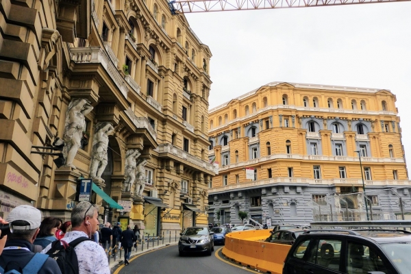 Zdjęcie z Włoch - Piazza Nicola Amore - Quatro Pallazzi