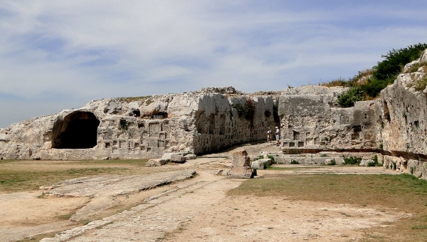 Zdjęcie z Włoch - Syrakuzy - Park Archeologiczny.