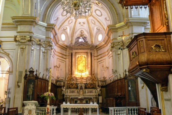 Zdjęcie z Włoch - widok na ołtarz główny