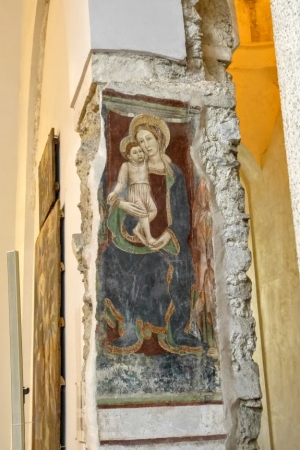 Zdjęcie z Włoch - zaułki Chiostro del Paradiso - powiew średniowiecza