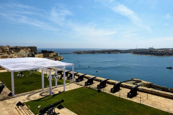 Zdjęcie z Malty - alletta – Bateria powitalna na Upper Barrakka Gardens 
