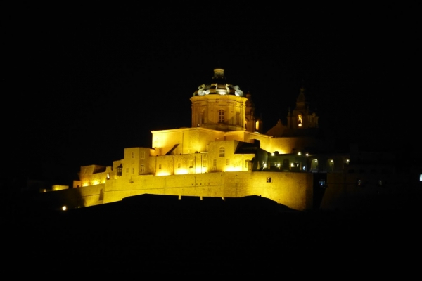 Zdjęcie z Malty - Mdina nocą