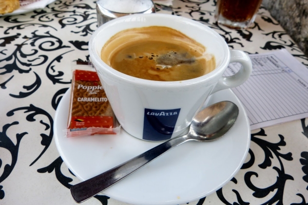 Zdjęcie z Malty - ja oczywiście muszę przysiąść na kawkę
