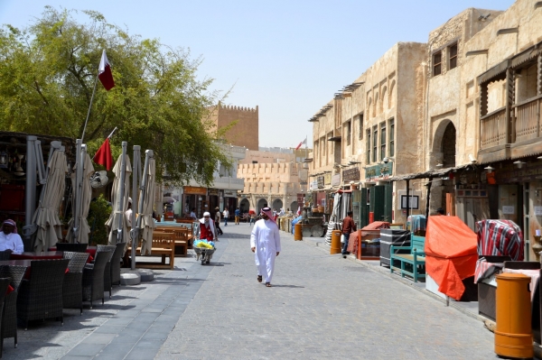 Zdjęcie z Kataru - Wielki bazar Souq Waqif wyludniony przez Ramadan