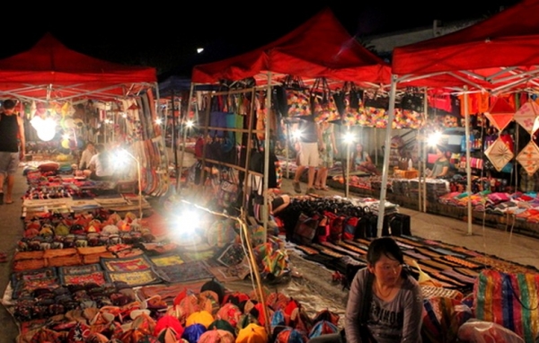 Zdjęcie z Laosu - Nocny bazar