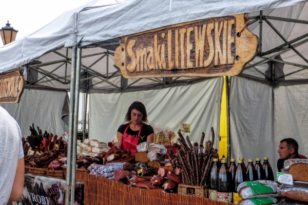 Zdjęcie z Polski - smaki były nie tylko łowickie- najechało się producentów z przeróżnych regionów