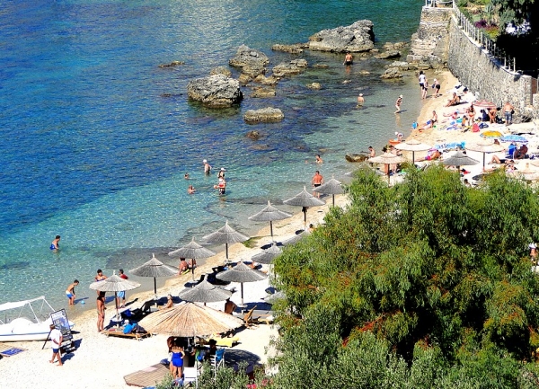 Zdjęcie z Grecji - Jedna z urokliwych plaż w okolicach Paleokastritsa.