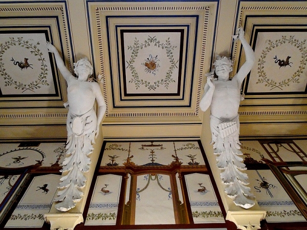 Zdjęcie z Grecji - Achilleion - fragment zdobień klatki schodowej.