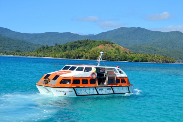 Zdjęcie z Vanuatu - Takimi tenderami dowozono nas na lad