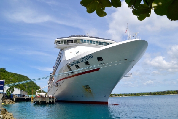 Zdjęcie z Vanuatu - Nasz statek Carnival Legend w porcie w Vila