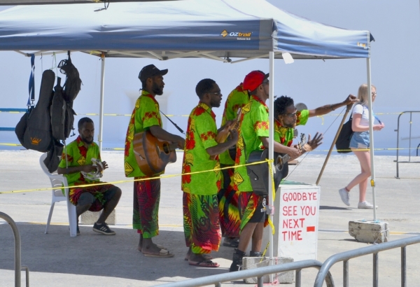 Zdjęcie z Vanuatu - Ekipa żegnajaca :)