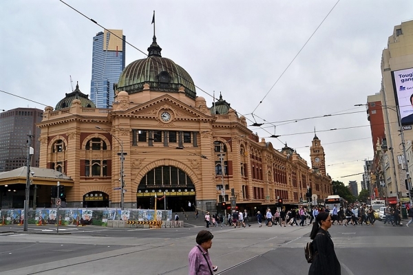 Zdjęcie z Australii - Dworzec Kolejowy Flinders Street z 1909 roku