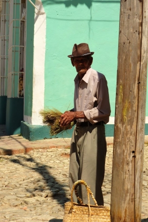 Zdjęcie z Kuby - wiekowi mieszkańcy Trynidadu