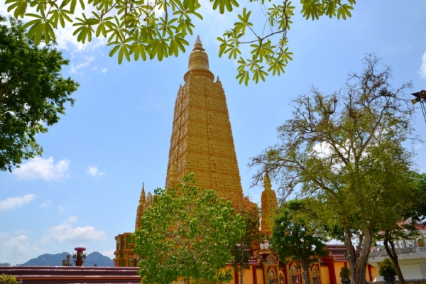 Zdjęcie z Tajlandii - 70-metrowa, najwyzsza w Tajlandii pagoda