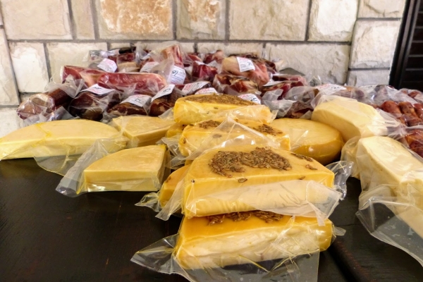 Zdjęcie z Czarnogóry - po degustacjach czas na zakupy