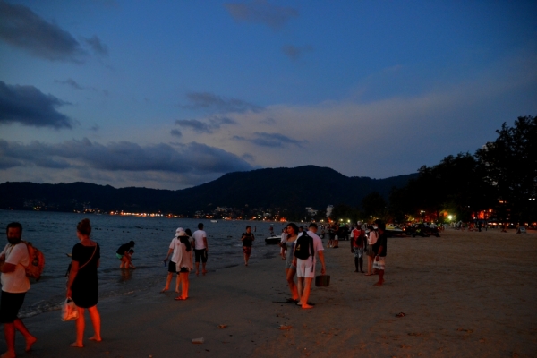 Zdjęcie z Tajlandii - Patong Beach wieczorową porą