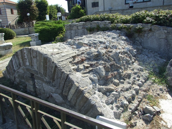 Zdjęcie z Bułgarii - przed muzeum