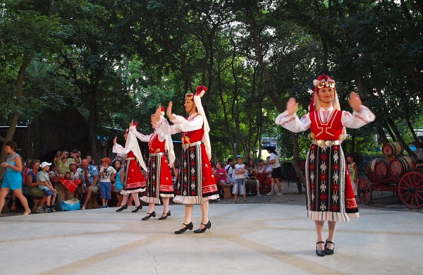 Zdjęcie z Bułgarii - Tańce...