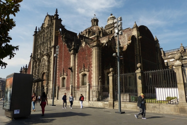 Zdjęcie z Meksyku - od strony Templo Mayor też ładnie...