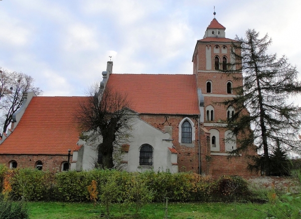 Zdjęcie z Polski - Później poszliśmy obejrzeć kościół p.w. Św. Jadwigi.