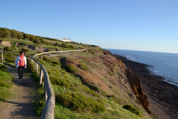Zdjęcie z Australii - Mama na szlaku wzdloz klifow Hallett Cove