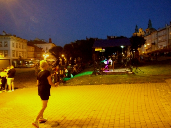 Zdjęcie z Polski - wracamy na rynek