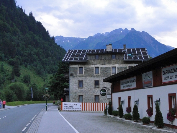 Zdjęcie z Austrii - Miłe zaskoczenie - Fusch wita nas po polsku :)