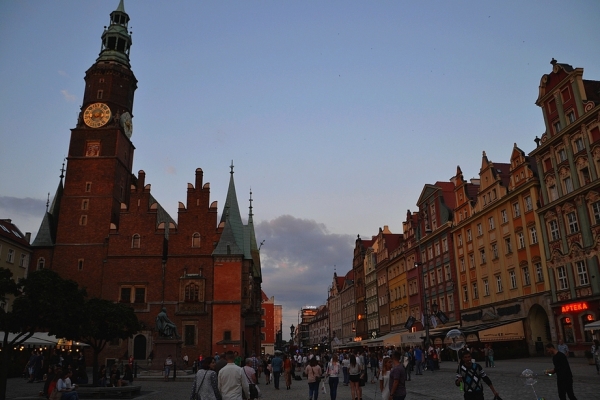 Zdjęcie z Polski - Rynek Starego Miasta wieczorową porą
