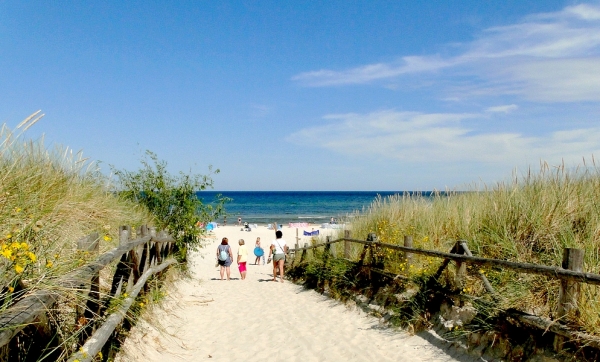 Zdjęcie z Polski - W miarę upływu godzin, na plażach bardziej się zagęszcza...