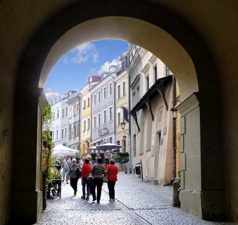 Zdjęcie z Polski - Przez Bramę Grodzką wchodzimy w obręb Starego Miasta.