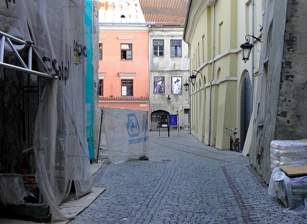 Zdjęcie z Polski - Bardzo lubię w tym zaułku robić zdjęcia. Oczywiście pod warunkiem, że nie ma remontów 😆