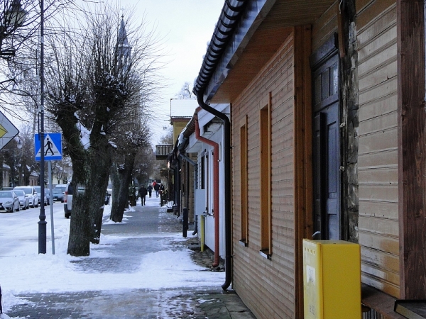 Zdjęcie z Polski - Klimat ulicy tworzą zabytkowe, drewniane Domy Tkaczy