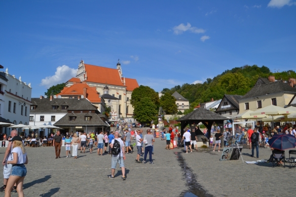 Zdjęcie z Polski - Wracamy na Rynek - po targu nie zostalo sladu