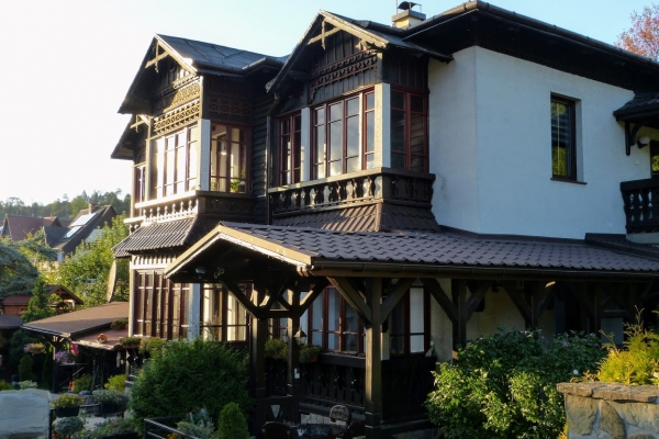 Zdjęcie z Polski - tutaj w wersji współczesnej, ale utrzymanej w klimacie regionu