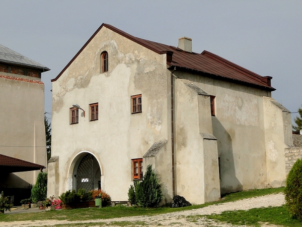 Zdjęcie z Polski - Budynek bramny widziany od strony dziedzińca zamkowego.