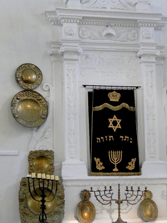 Zdjęcie z Polski - We wnętrzu synagogi.