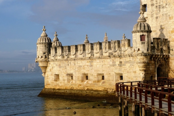 Zdjęcie z Portugalii - Pierwotnie wieża ta wznosiła się pośrodku koryta Tagu