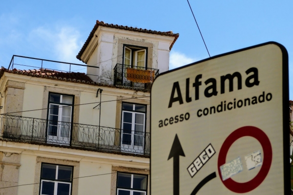 Zdjęcie z Portugalii - zmierzamy do najstarszej, i chyba najbardziej znanej lizbońskiej dzielnicy - Alfamy