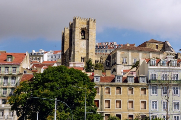 Zdjęcie z Portugalii - widok na lizbońską Katedrę