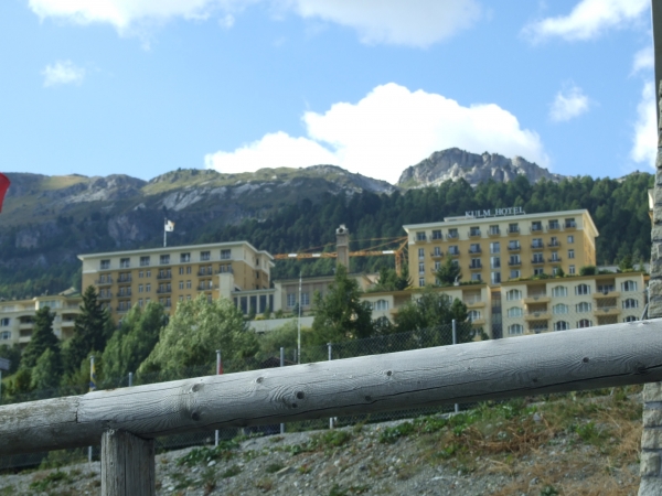 Zdjęcie z Włoch - od tego XIXw. hotelu zaczęła się zimowa turystyka