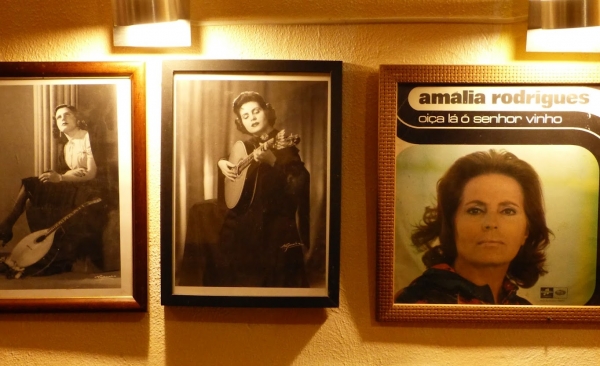 Zdjęcie z Portugalii - Amalia Rodrigues- niekwestionowana królowa fado, dla Portugalczyków - wręcz legenda....
