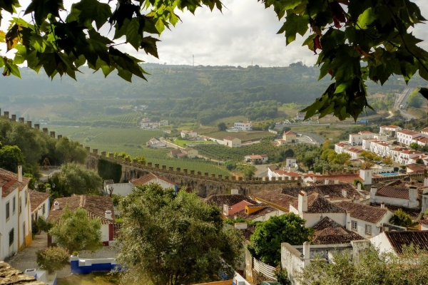 Zdjęcie z Portugalii - Obidos- warowny gród otoczony wysokim murem 