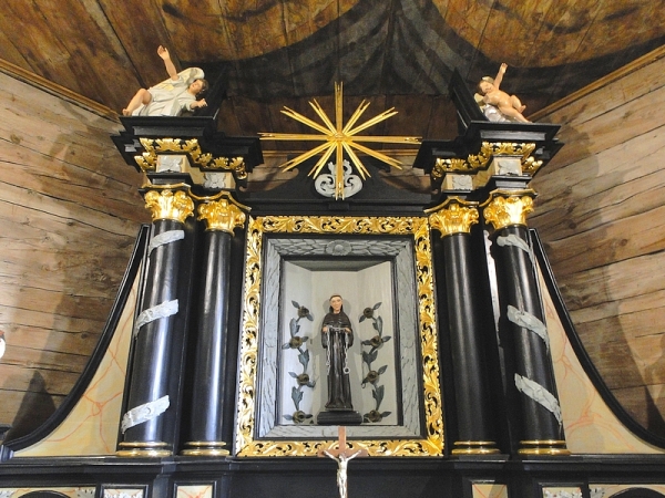 Zdjęcie z Polski - Ołtarz główny w kościele św. Leonarda.