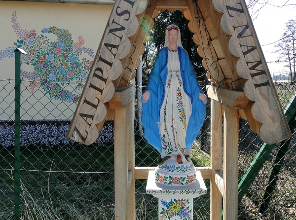 Zdjęcie z Polski - Zalipiańska Maryja obowiązkowo w sukni w kwiaty :)