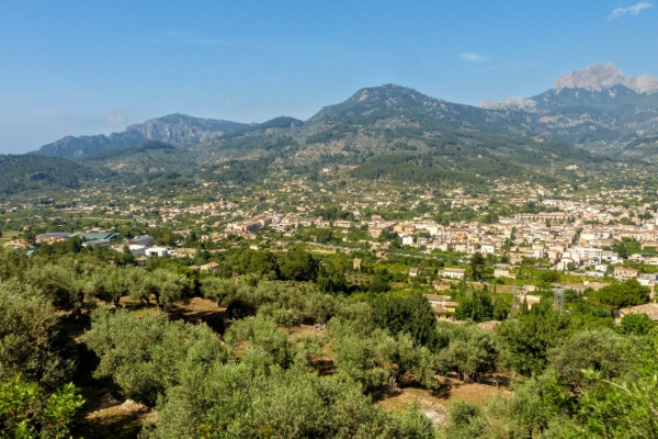 Zdjęcie z Hiszpanii - z punktu widokowego Mirador del Pujol D’en Banya