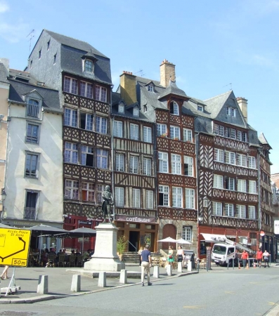 Zdjęcie z Francji - Place du Champ - Jacquet