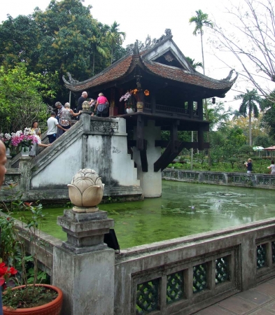 Zdjęcie z Tajlandii - pagoda na jednej kolumnie