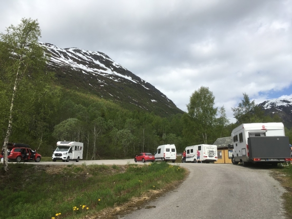 Zdjęcie z Norwegii - Postój na parkingu